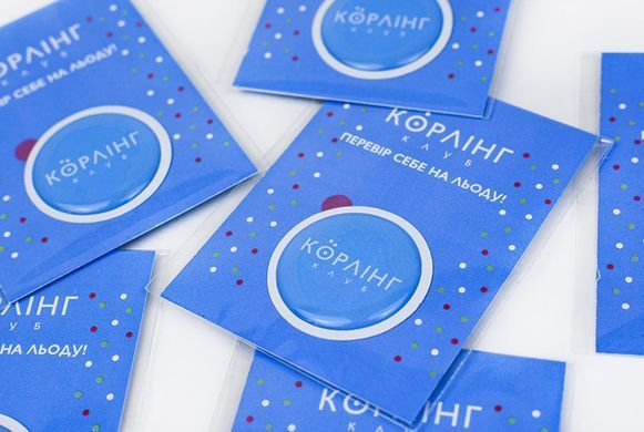Наклейки на телефон з логотипом